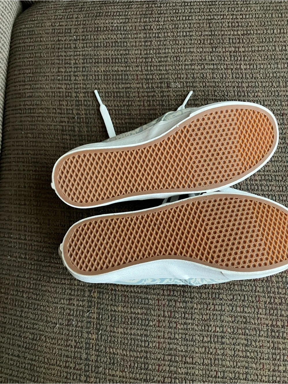 Vans low top